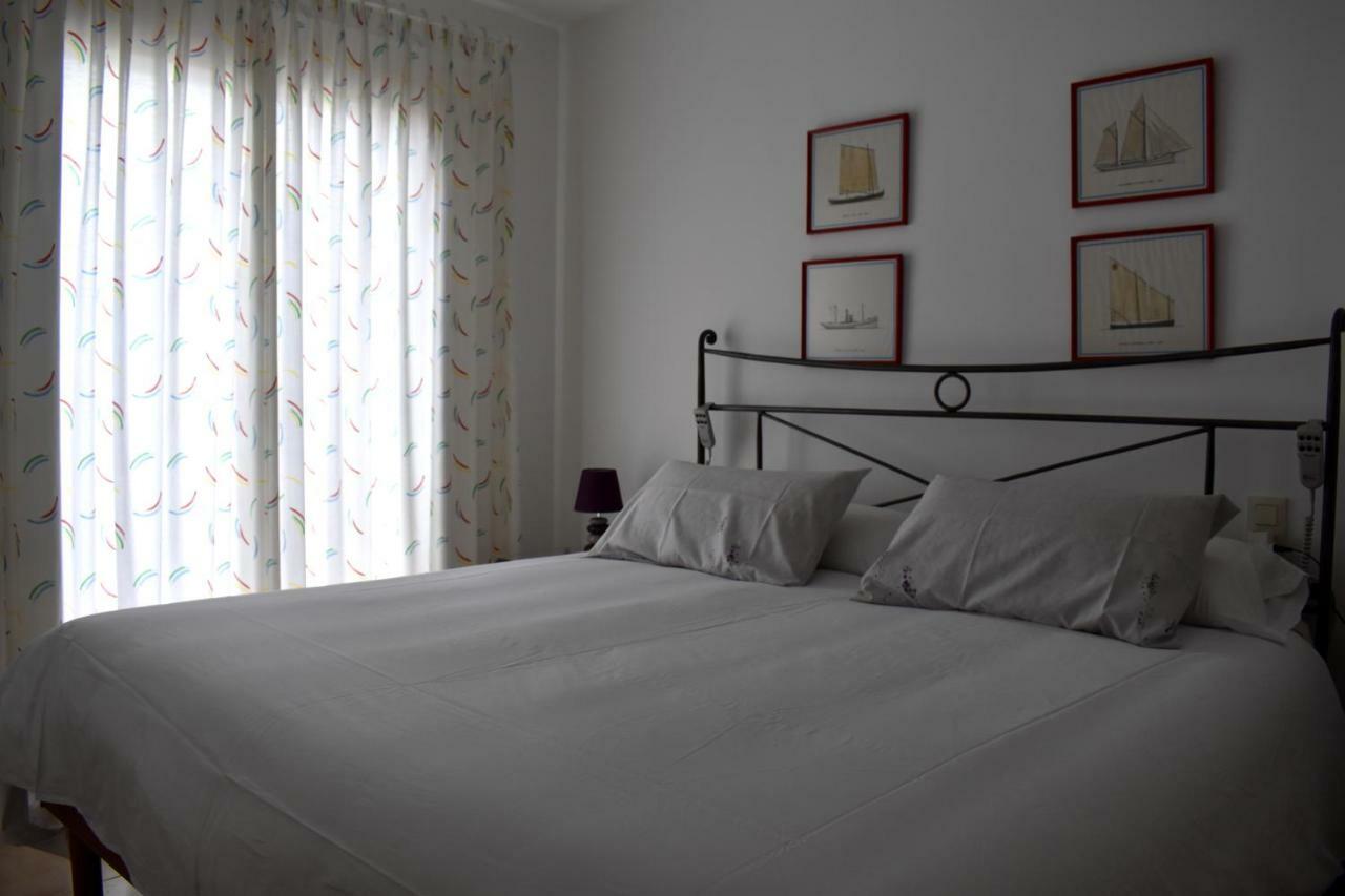 Magnolia, Habitacion Matrimonial Con Bano Uso Privado, En Casa Compartida Apartment Palafrugell Ngoại thất bức ảnh